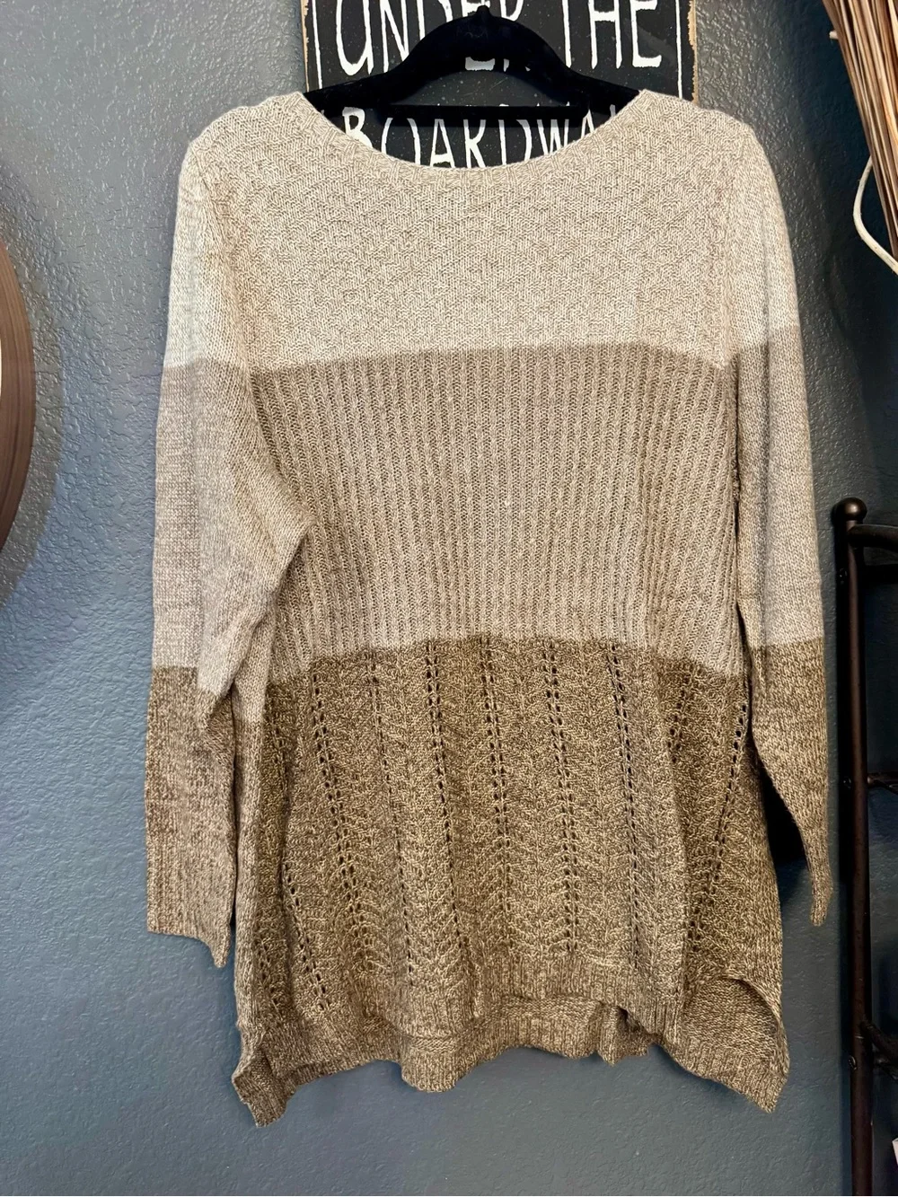 Faded Glory Neutral Colorblock Knit Sweater in Cream and Brown. 1X